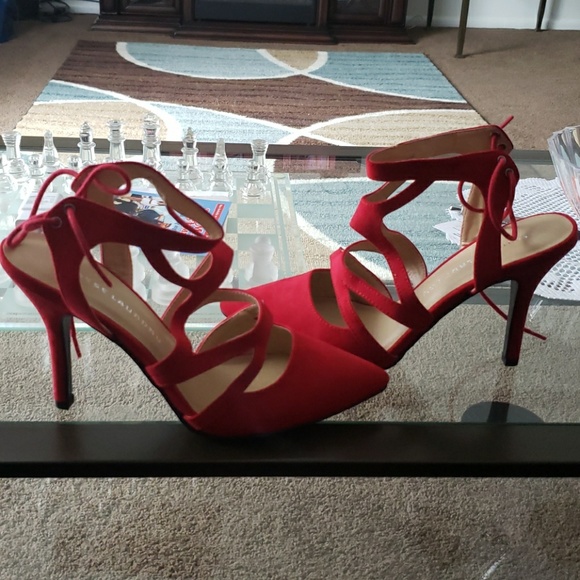 Red Heels - Picture 4 of 4